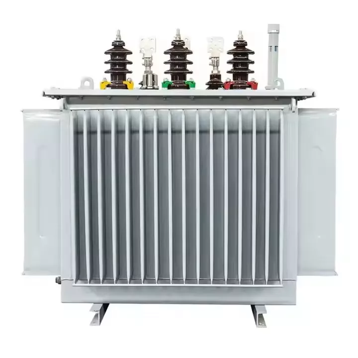 Lauko trijų fazių aliejaus panardintas elektrinis transformatorius